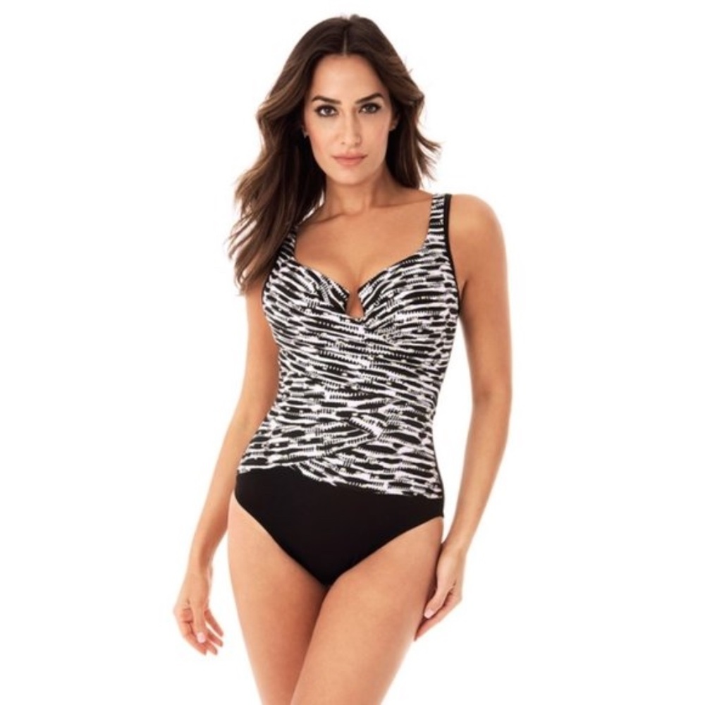 MIRACLESUIT Pyrite Escape Underwire Swimsuit